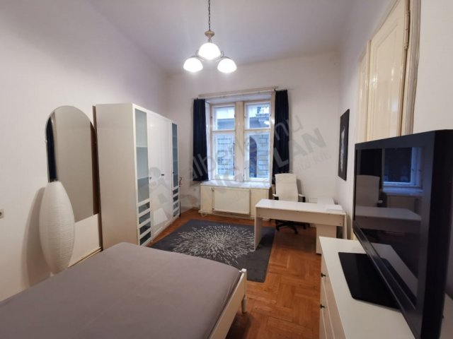 Kiadó téglalakás, albérlet, V. kerületben, Magyar utcában