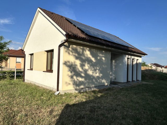 Eladó családi ház, Dabason 74 M Ft, 2 szobás