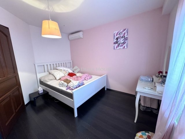 Eladó családi ház, Kecskeméten 219 M Ft, 6 szobás