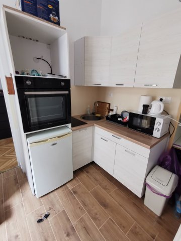 Kiadó téglalakás, albérlet, V. kerületben, Bihari János utcában