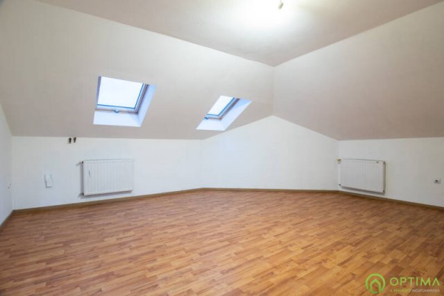 Eladó családi ház, Budapesten, XVIII. kerületben 260 M Ft