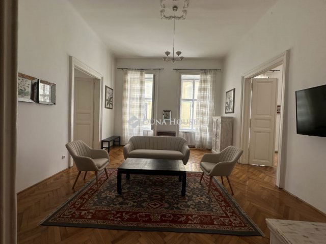 Kiadó téglalakás, albérlet, Budapesten, V. kerületben, 3 szobás