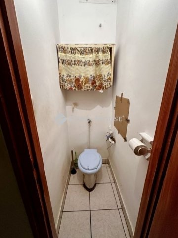 Eladó téglalakás, Komlón 12.7 M Ft, 1 szobás