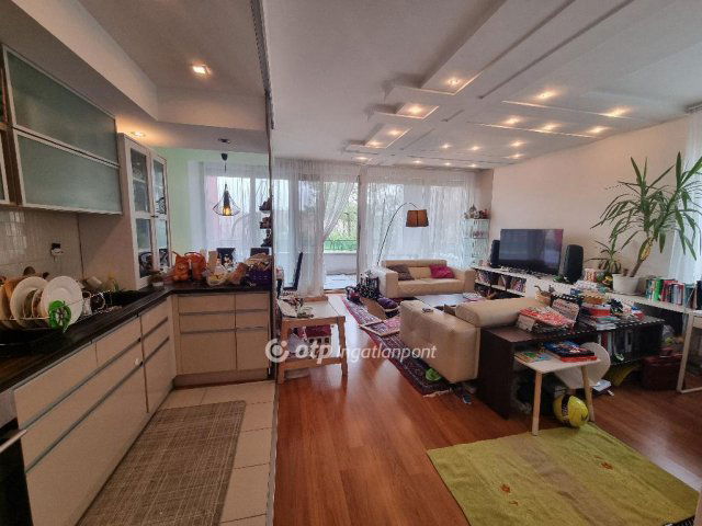 Eladó téglalakás, Budapesten, II. kerületben 199.9 M Ft