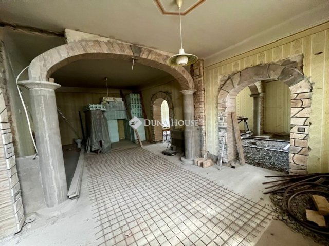 Eladó családi ház, Bonyhádon 65 M Ft, 3 szobás