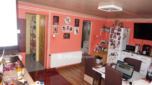 Eladó családi ház, Nagyrédén 44 M Ft, 3+1 szobás