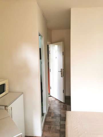 Kiadó téglalakás, albérlet, Budaörsön, Liliom utcában