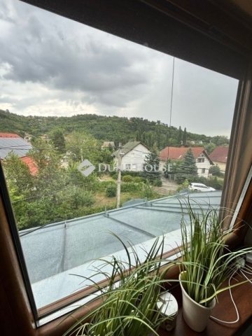 Eladó ikerház, Pécsett 66 M Ft, 3 szobás / költözzbe.hu
