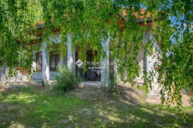 Eladó családi ház, Monoron 120 M Ft, 5 szobás