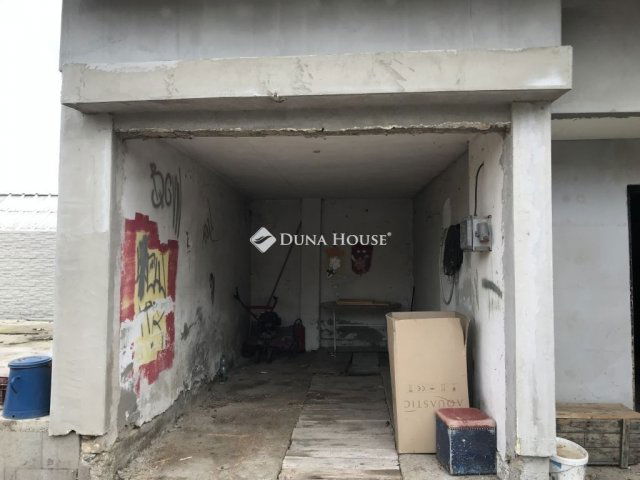 Eladó családi ház, Besnyőn 53.4 M Ft, 3 szobás