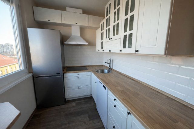 Eladó panellakás, Budapesten, IV. kerületben 81.9 M Ft, 4 szobás