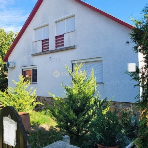 Eladó családi ház, Tordason 109 M Ft, 5 szobás