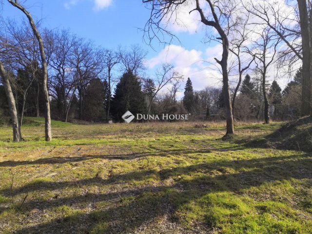 Eladó telek, Szigetmonostorban 120 M Ft / költözzbe.hu