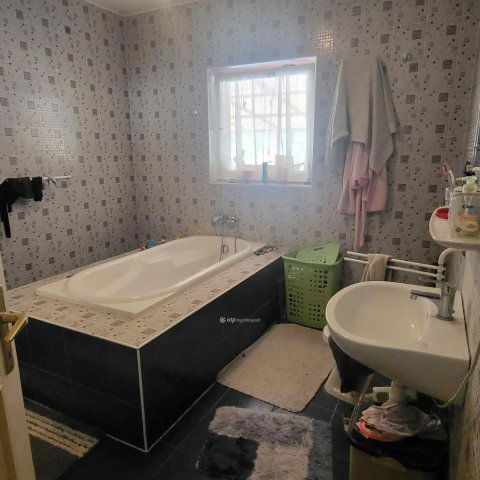 Eladó nyaraló, Berettyóújfaluban 95 M Ft, 2+2 szobás