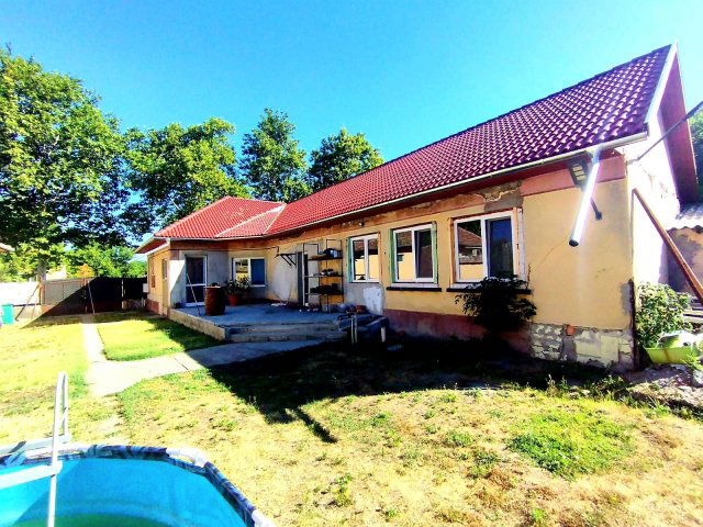 Eladó családi ház, Csengődön 26.5 M Ft, 5 szobás