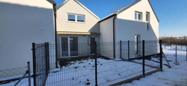 Eladó sorház, Vácon 75.9 M Ft, 3 szobás / költözzbe.hu