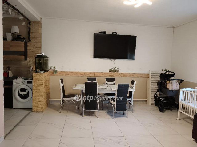 Eladó családi ház, Nagykállóban 16 M Ft, 2 szobás