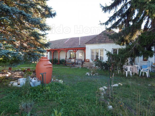 Eladó családi ház, Pécselyen 72 M Ft, 3 szobás