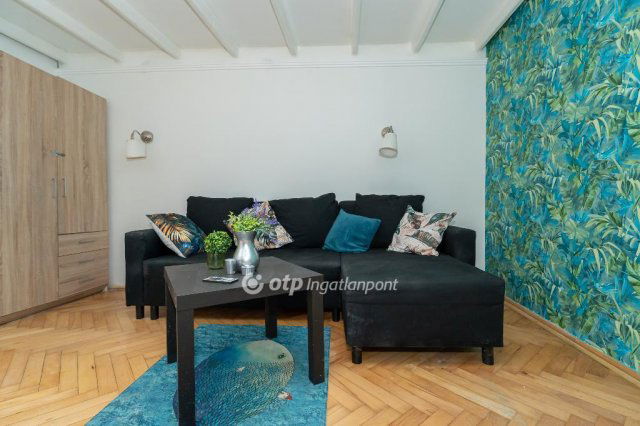 Eladó téglalakás, Budapesten, VIII. kerületben 52.5 M Ft