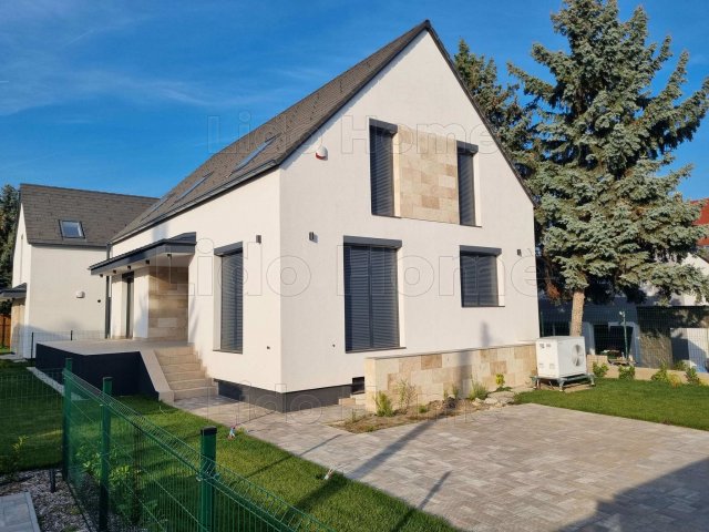 Eladó családi ház, Siófokon 164 M Ft, 5 szobás