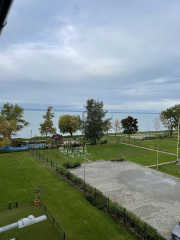 Eladó téglalakás, Siófokon 83.9 M Ft, 2 szobás