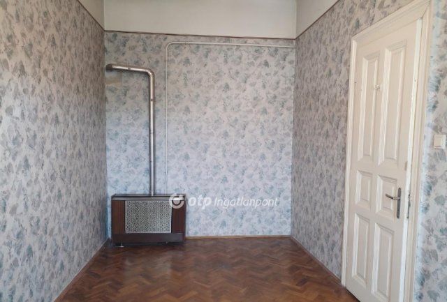 Eladó téglalakás, Budapesten, VIII. kerületben 46.9 M Ft