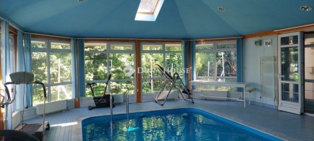 Eladó sorház, Nyergesújfaluban 96.5 M Ft, 6 szobás