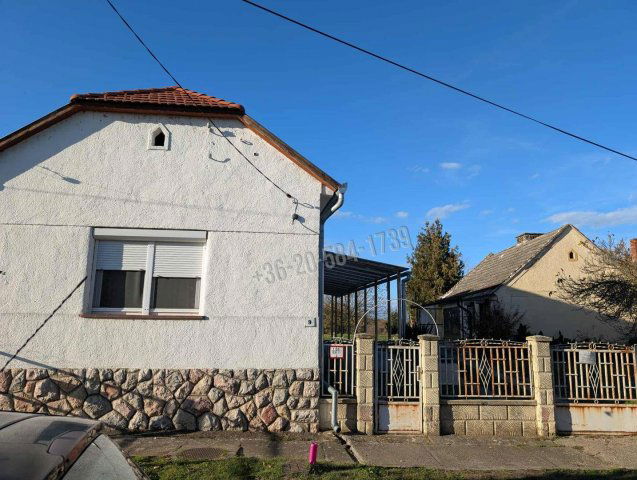 Eladó családi ház, Sellyén 20.5 M Ft, 2 szobás