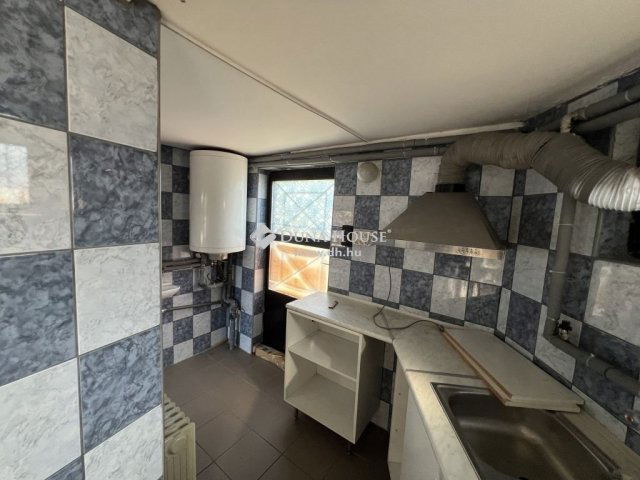 Eladó üzlethelyiség, Budapesten, XVIII. kerületben 64.5 M Ft