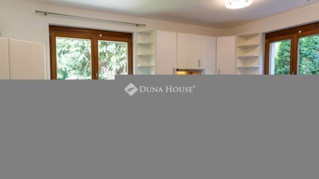 Eladó családi ház, Szentendrén 179 M Ft, 4 szobás