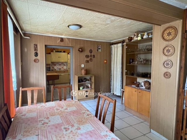 Eladó családi ház, Gárdonyban 62 M Ft, 3+1 szobás