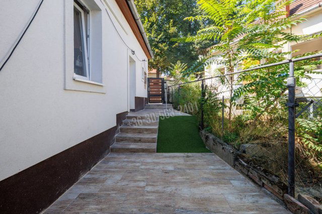 Eladó családi ház, Dorogon, Mátyás Király utcában 53.5 M Ft