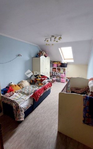 Eladó családi ház, Budapesten, XX. kerületben 120 M Ft, 7 szobás