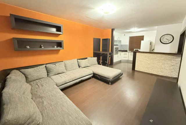 Eladó téglalakás, Budapesten, IX. kerületben 92.9 M Ft, 2 szobás