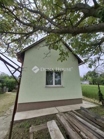 Eladó családi ház, Sülysápon 24.5 M Ft, 3 szobás