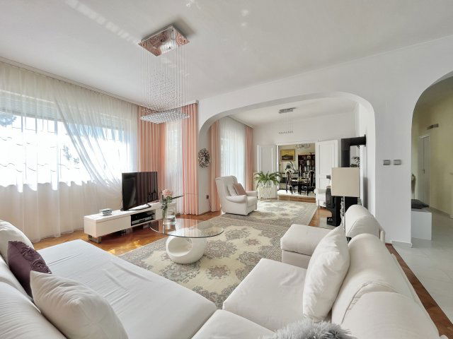 Eladó családi ház, Balatongyörökön 150 M Ft, 5 szobás