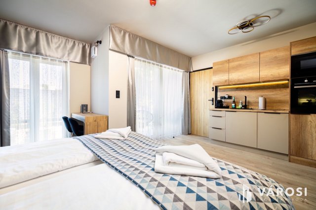 Eladó téglalakás, Balatonföldváron 55.99 M Ft, 1 szobás