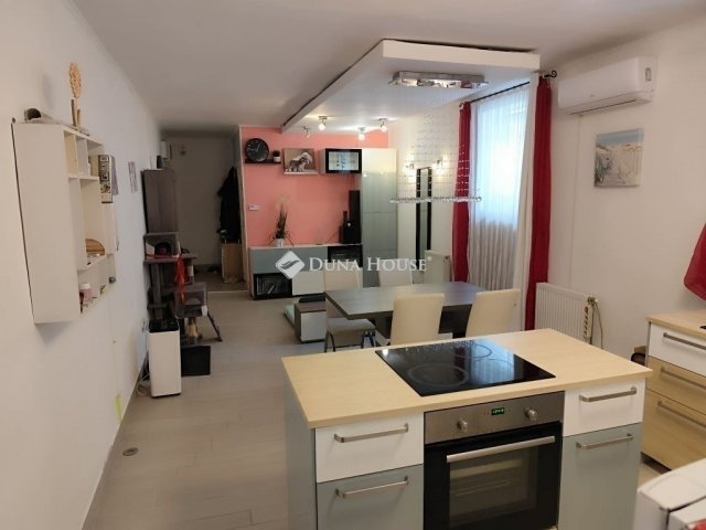 Eladó téglalakás, Budapesten, XIII. kerületben 59.9 M Ft