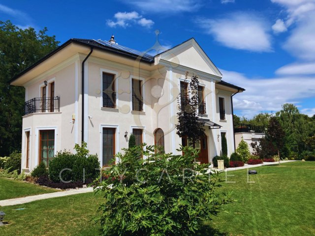 Eladó családi ház, Kaposváron 320 M Ft, 5 szobás