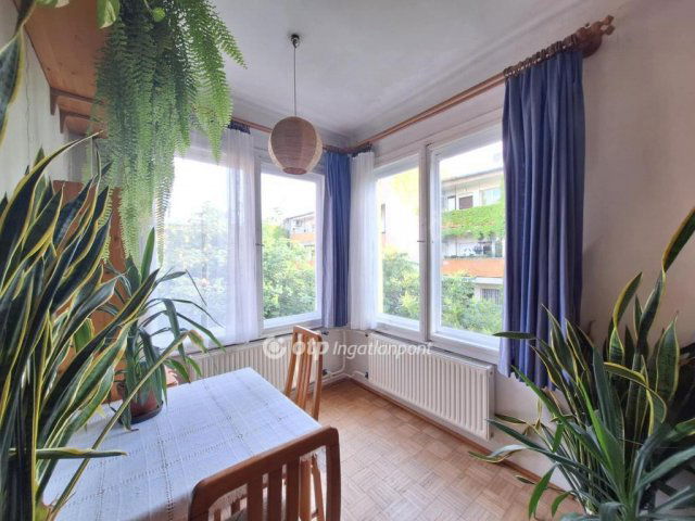 Eladó téglalakás, Budapesten, I. kerületben 61.5 M Ft, 1 szobás