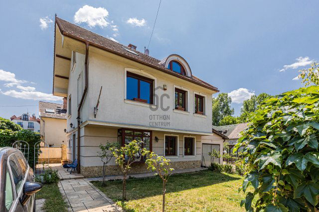 Eladó családi ház, Budapesten, XIV. kerületben 250 M Ft