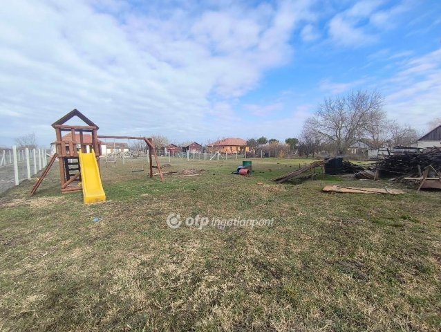 Eladó családi ház, Gárdonyban 99.9 M Ft, 3+3 szobás