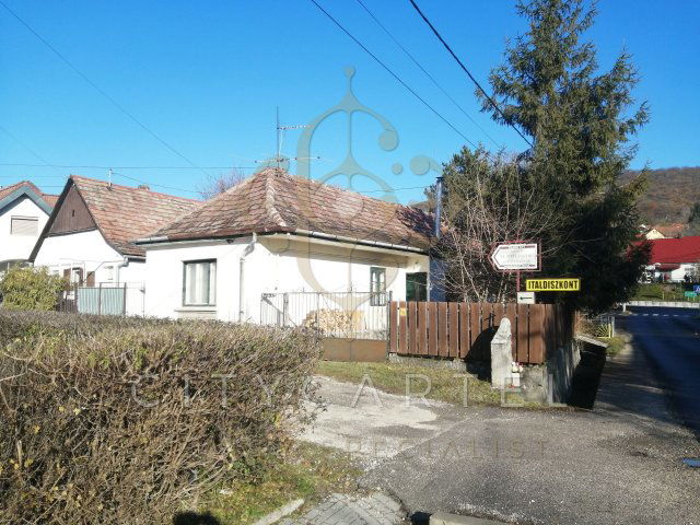 Eladó családi ház, Pilisszentkereszten 56 M Ft, 2+1 szobás