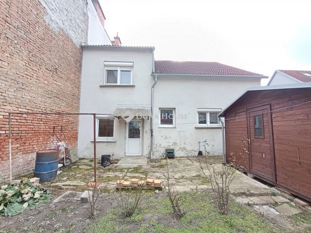 Eladó családi ház, Sopronban 77.9 M Ft, 4 szobás