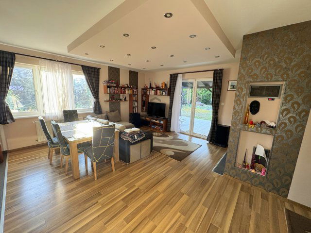 Eladó családi ház, Erdőkertesen 146 M Ft, 6 szobás