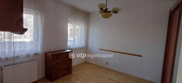 Eladó téglalakás, Budapesten, III. kerületben 115 M Ft, 2 szobás