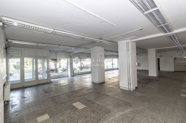 Kiadó üzlethelyiség, Szombathelyen 569 E Ft / hó