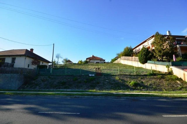 Eladó telek, Százhalombattán, Erőmű úton 43 M Ft