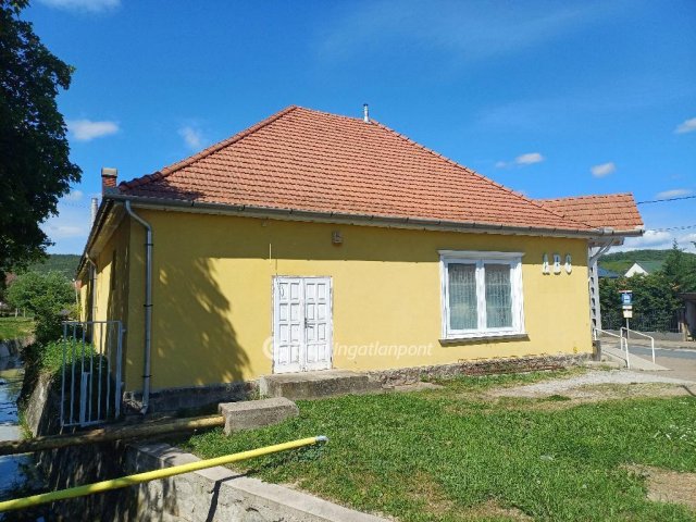 Eladó ipari ingatlan, Bükkszéken 150 M Ft / költözzbe.hu