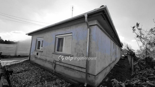 Eladó családi ház, Albertirsán 72.9 M Ft, 6+2 szobás